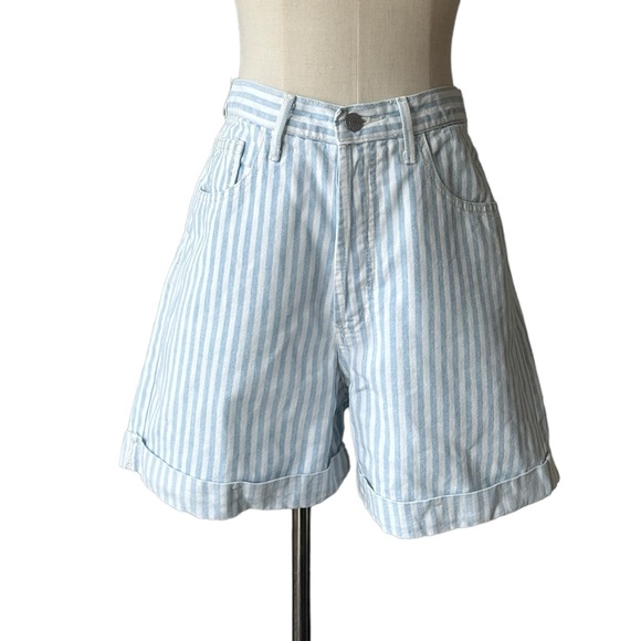 RARE 90s vintage Guess high waisted stripe shorts